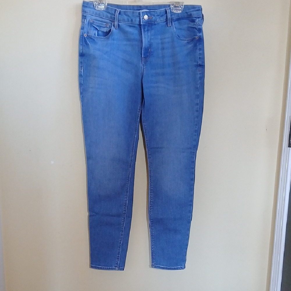 Old Navy Women's Medium Blue Skinny Jeans